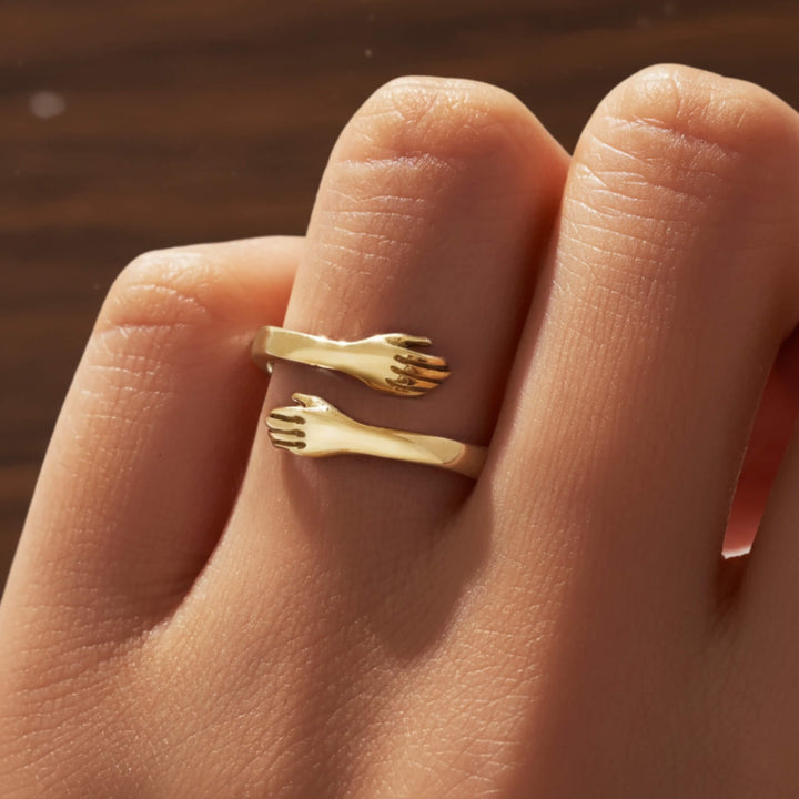 Hug Ring
